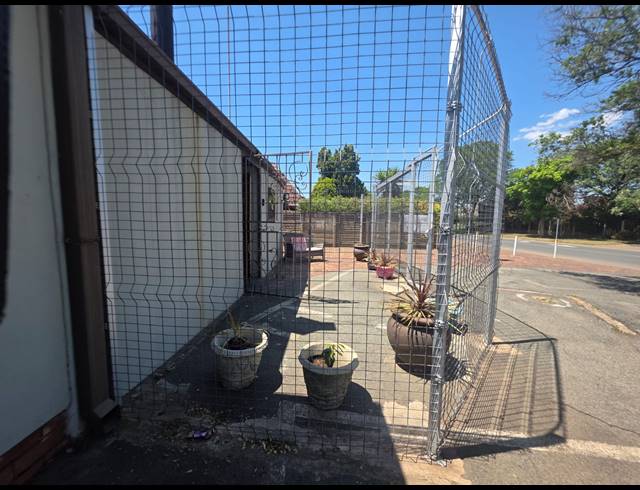 3 BEDROOM HOUSE FOR SALE IN VANDERBIJLPARK SE 2